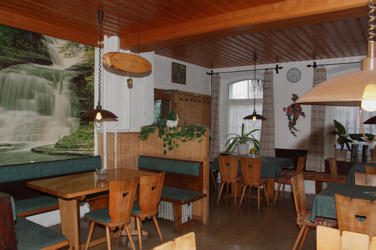 Hotel Bayerischer Hof Wiesau Екстериор снимка