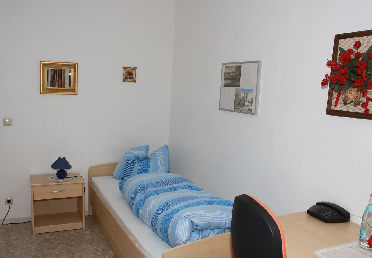 Hotel Bayerischer Hof Wiesau Екстериор снимка