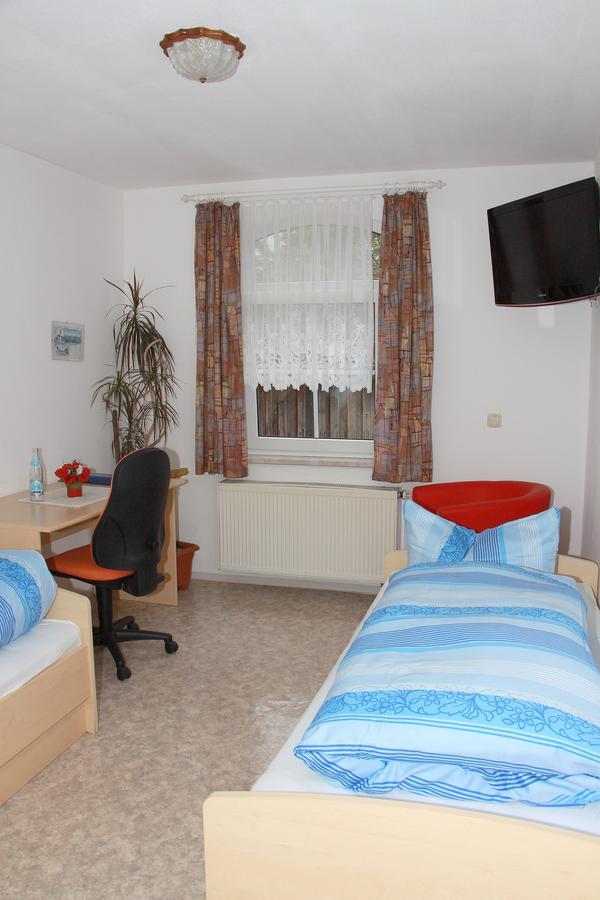 Hotel Bayerischer Hof Wiesau Екстериор снимка