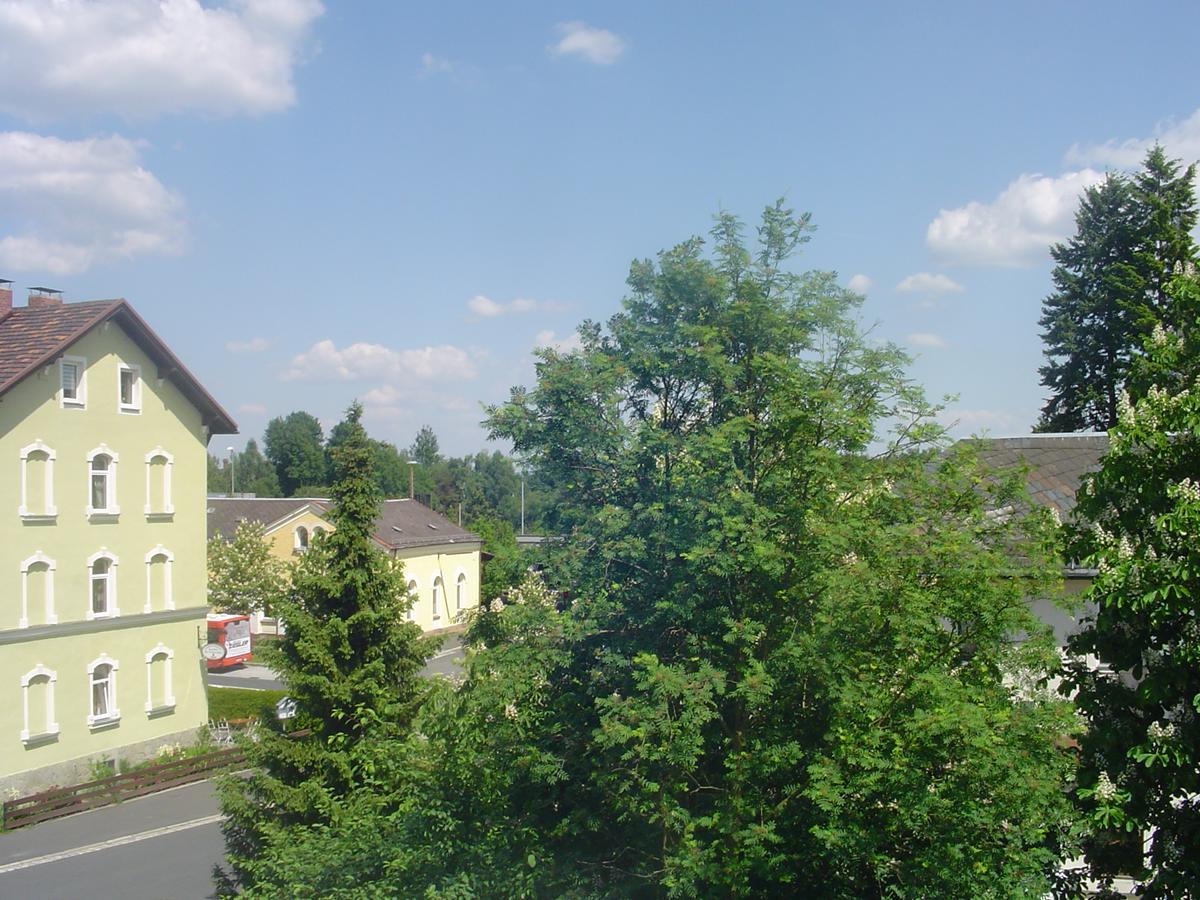 Hotel Bayerischer Hof Wiesau Екстериор снимка